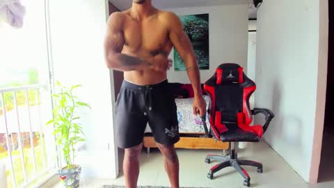 Snapshot of adam_valencia chatting on 10-15-25, 05:24 Adam Valencia online show from 10-15-25, 05:24