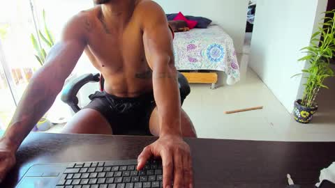 Snapshot of adam_valencia chatting on 10-20-25, 05:57 Adam Valencia online show from 10-20-25, 05:57