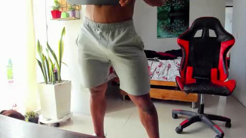 Snapshot of adam_valencia chatting on 10-30-25, 05:57 Adam Valencia online show from 10-30-25, 05:57