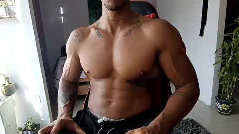 Snapshot of adam_valencia chatting on 11-17-25, 08:47 Adam Valencia online show from 11-17-25, 08:47