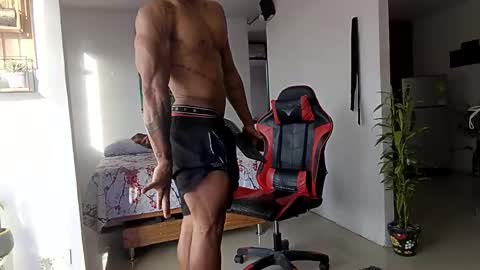 Snapshot of adam_valencia chatting on 11-26-25, 09:27 Adam Valencia online show from 11-26-25, 09:27