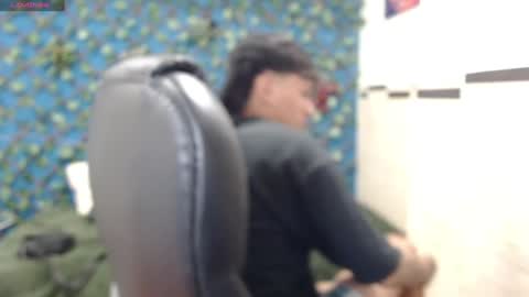 Snapshot of adamcoox chatting on 12-24-24, 04:33 Adam online show from 12-24-24, 04:33