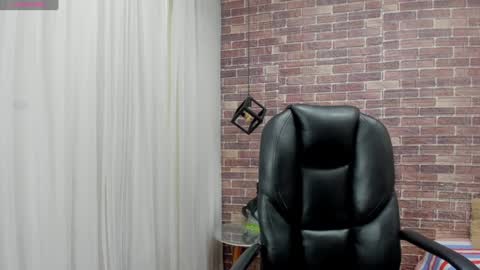 Snapshot of adamcoox chatting on 12-27-24, 05:52 Adam online show from 12-27-24, 05:52