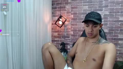 Snapshot of adamcoox chatting on 02-11-25, 08:48 Adam online show from 02-11-25, 08:48