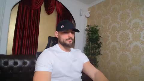 Snapshot of adamjameson chatting on 02-16-25, 06:10 AdamJameson online show from 02-16-25, 06:10