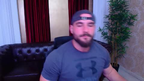 Snapshot of adamjameson chatting on 09-26-25, 05:33 AdamJameson online show from 09-26-25, 05:33