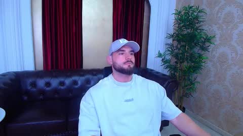 Snapshot of adamjameson chatting on 11-02-25, 06:05 AdamJameson online show from 11-02-25, 06:05