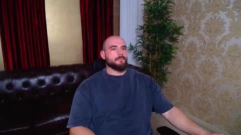 Snapshot of adamjameson chatting on 11-13-25, 07:07 AdamJameson online show from 11-13-25, 07:07