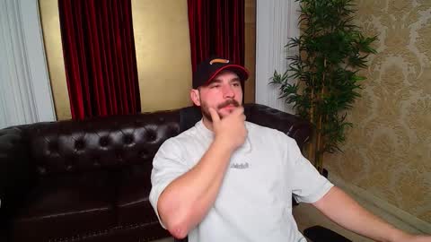 Snapshot of adamjameson chatting on 11-17-25, 05:46 AdamJameson online show from 11-17-25, 05:46