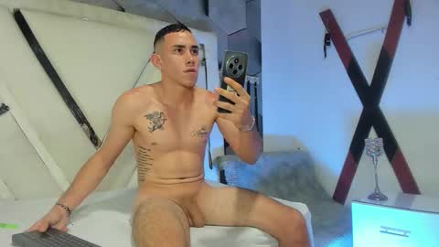 adammendoza34 online show from 11-09-25, 03:38