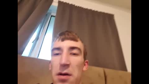 Snapshot of adamross1999 chatting on 12-17-25, 09:26 adamross1999 online show from 12-17-25, 09:26