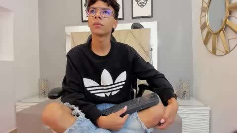 Adams Bobby online show from 12-04-25, 11:30