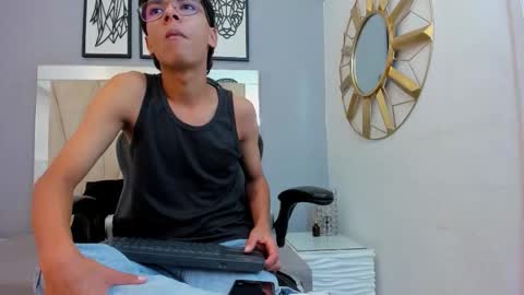 Adams Bobby online show from 12-15-25, 11:36