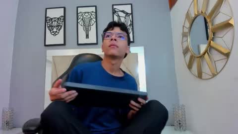 Adams Bobby online show from 03-19-26, 11:14