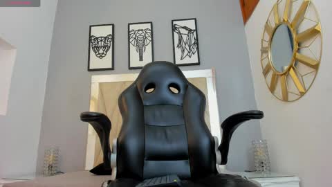 Adams Bobby online show from 04-15-26, 11:06