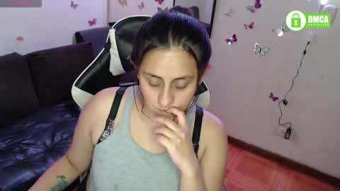 Snapshot of adams_mel chatting on 11-13-25, 01:26 adams_mel online show from 11-13-25, 01:26