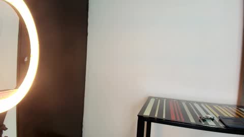 AdamsWalkerr  online show from 03-18-26, 01:03