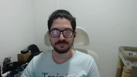 Snapshot of adamussutekh chatting on 07-09-26, 11:14 Adam online show from 07-09-26, 11:14