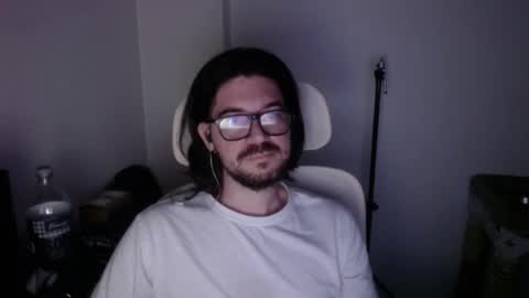 Snapshot of adamussutekh chatting on 07-17-26, 11:28 Adam online show from 07-17-26, 11:28