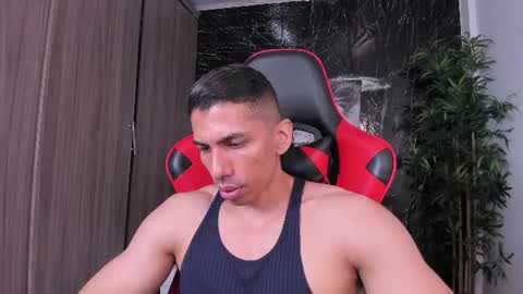 Snapshot of adan_sin1 chatting on 06-16-26, 04:31 Adan Sin online show from 06-16-26, 04:31