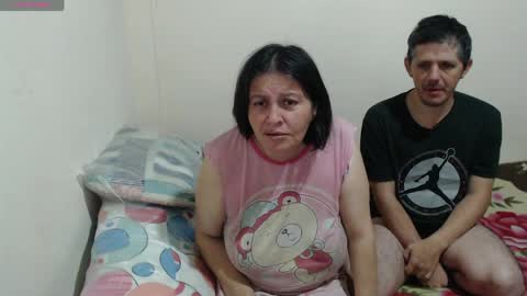 Snapshot of adan_y_eva_bk chatting on 04-08-26, 11:21 Adan and Eva online show from 04-08-26, 11:21