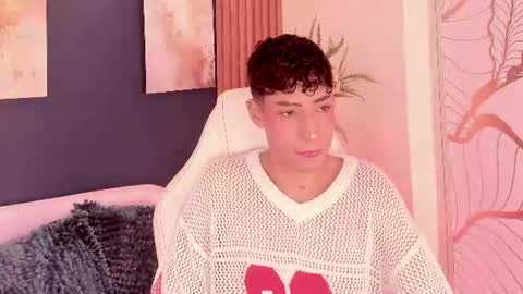 Snapshot of adann_scott chatting on 06-10-26, 01:10 Adan online show from 06-10-26, 01:10