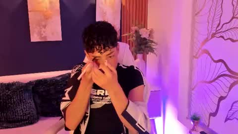 Snapshot of adann_scott chatting on 06-28-26, 12:33 Adan online show from 06-28-26, 12:33