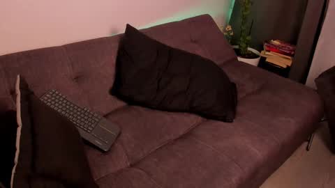 Snapshot of adanvega13 chatting on 01-08-26, 12:46 ADAN VEGA online show from 01-08-26, 12:46