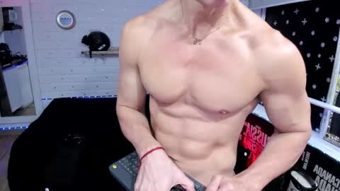 Adan online show from 10-22-25, 09:25