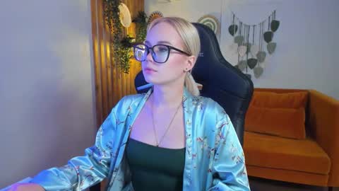 adaquinn online show from 10-03-25, 05:37