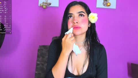 Snapshot of adara_johnson_ chatting on 01-25-25, 11:44 Adara Johnson online show from 01-25-25, 11:44