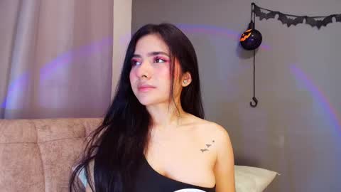 Snapshot of adara_johnson_ chatting on 10-03-25, 11:51 Adara Johnson online show from 10-03-25, 11:51