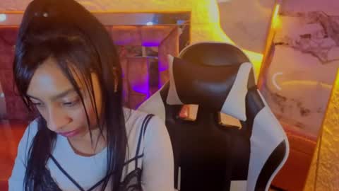 Snapshot of adarasuri_v chatting on 06-24-26, 03:16 Hi Stream 1000pm to 600am online show from 06-24-26, 03:16