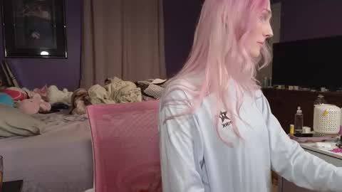 Snapshot of addibabeee chatting on 01-19-25, 01:00 Addibabeee online show from 01-19-25, 01:00