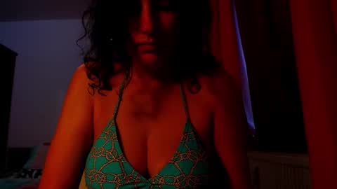 amy        online show from 11-18-25, 01:04