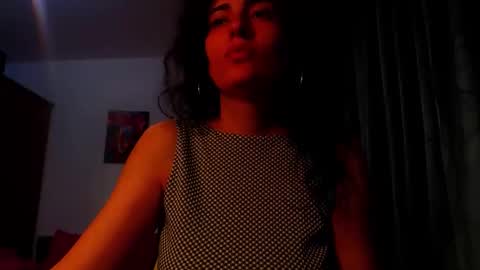 Snapshot of addicted2uts chatting on 04-05-26, 04:26 amy online show from 04-05-26, 04:26