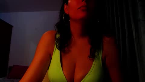 Snapshot of addicted2uts chatting on 04-16-26, 10:38 amy online show from 04-16-26, 10:38