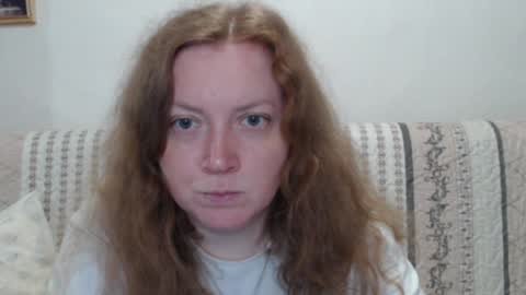 Snapshot of adel_redhead_ chatting on 04-02-26, 02:47 Adel online show from 04-02-26, 02:47