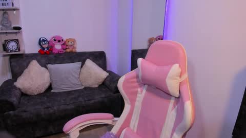 Snapshot of adela_parker chatting on 12-01-25, 05:51 Adela Parker online show from 12-01-25, 05:51