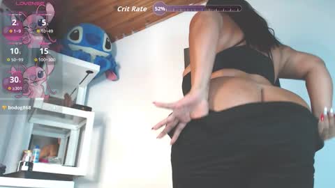 Snapshot of adelamorales chatting on 12-21-25, 11:45 adelamorales online show from 12-21-25, 11:45