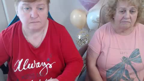 AdelAndSofia online show from 10-20-25, 10:16