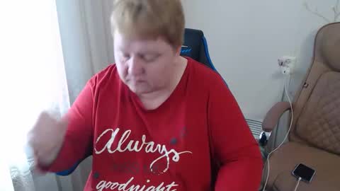 AdelAndSofia online show from 05-13-26, 07:06