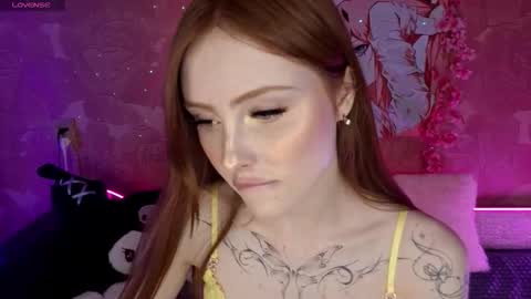 Snapshot of adele_kawaii chatting on 09-26-25, 04:16 Adele online show from 09-26-25, 04:16