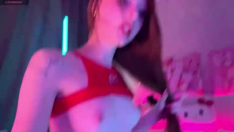 Snapshot of adele_kawaii chatting on 01-31-26, 07:11 Adele online show from 01-31-26, 07:11