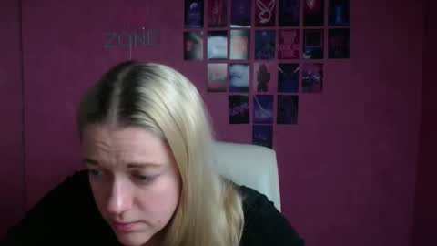 Adele online show from 11-16-25, 12:22