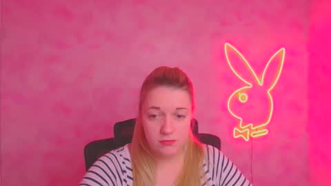 Adele online show from 11-24-25, 12:27