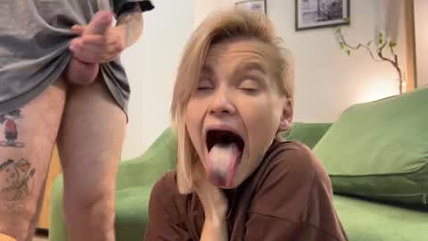 Adele Nick online show from 10-28-25, 07:05