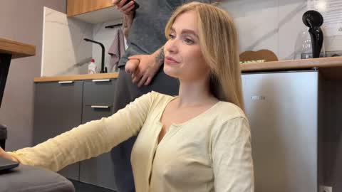 Snapshot of adele_nick2202 chatting on 04-16-26, 03:40 Adele Nick online show from 04-16-26, 03:40