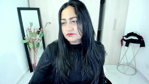 Snapshot of adele_sweett chatting on 05-12-26, 10:45 Carolina online show from 05-12-26, 10:45
