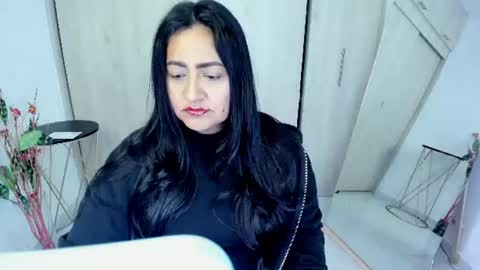 Snapshot of adele_sweett chatting on 06-11-26, 10:46 Carolina online show from 06-11-26, 10:46